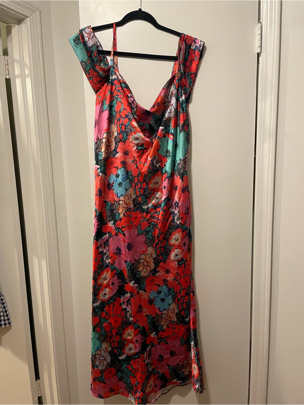 Hope & Ivy Cold Shoulder Satin Slip Floral Dress